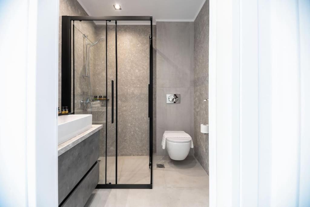 Maison Du Jardin 2-Bedroom Apartment Private Outdoor Jacuzzi Rhodes City Esterno foto