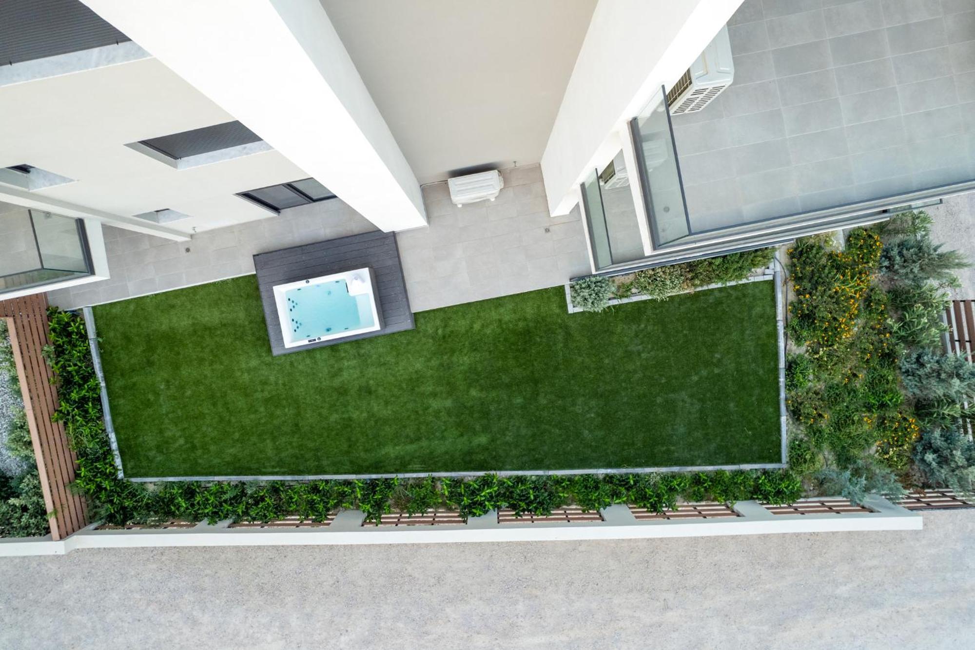 Maison Du Jardin 2-Bedroom Apartment Private Outdoor Jacuzzi Rhodes City Esterno foto